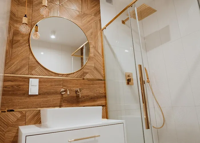 Hotel Przystan Przy Lesie *