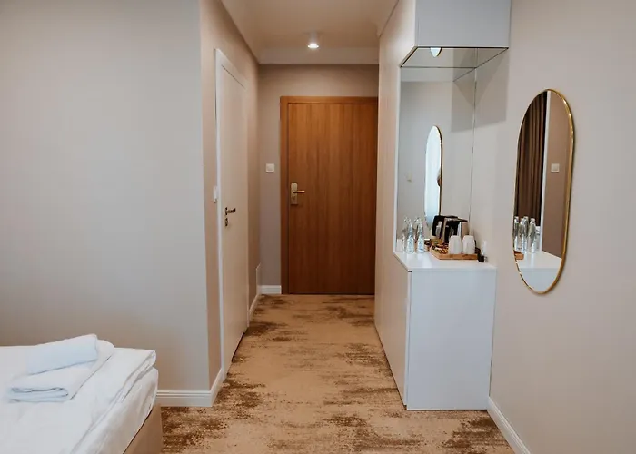 Hotel Przystan Przy Lesie