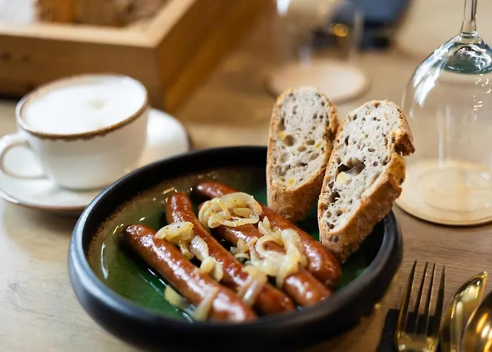 Hotel Przystan Przy Lesie *